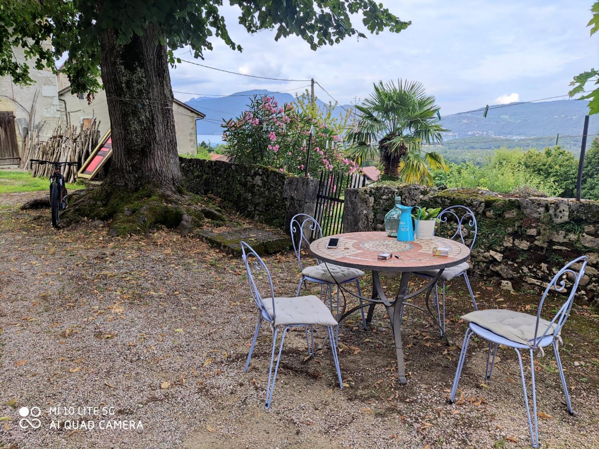 Du Vent Dans Les Arbres -120M2 Belle Vue Sur Le Lac Chindrieux المظهر الخارجي الصورة